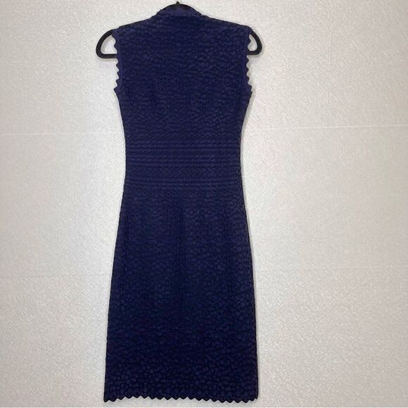 𝅺ALAÏA Embossed Scalloped Knit Bodycon Dress 40 - Picture 2 of 6